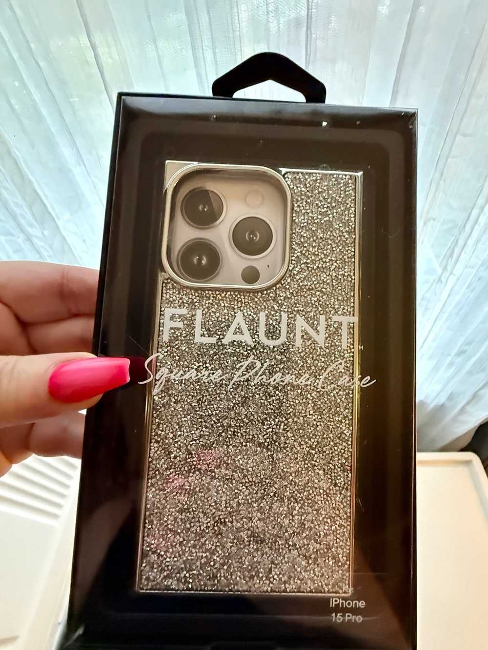 New in box: Flaunt Elite Collection: Case for iPhone 15 Pro - Silver Glitter